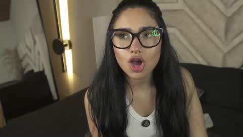 cherry_bunnyx online show from July 28, 4:41 am