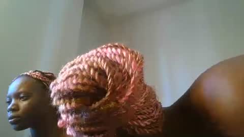 Snapshot of cherry_charm1 chatting on March 3, 11:27 am Fafa online show from March 3, 11:27 am