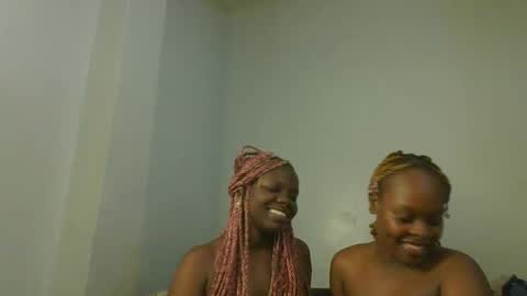 Snapshot of cherry_charm1 chatting on March 8, 2:04 am Fafa online show from March 8, 2:04 am