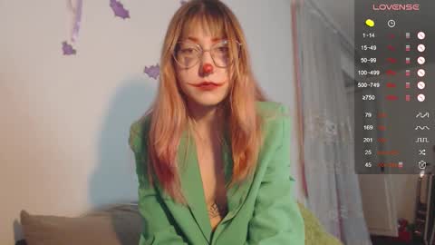 Cheryl online show from October 31, 6:53 pm