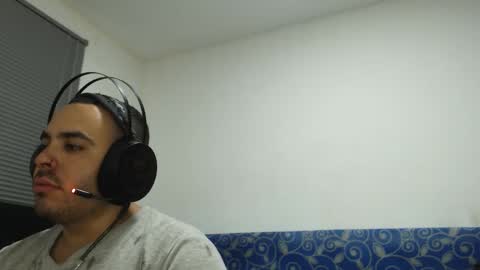 Thiago online show from February 4, 12:05 am