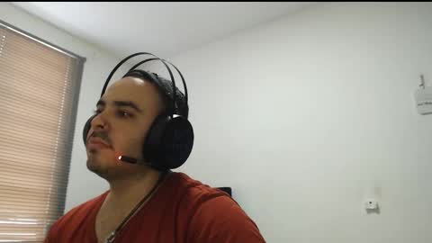 Thiago online show from February 10, 6:56 pm