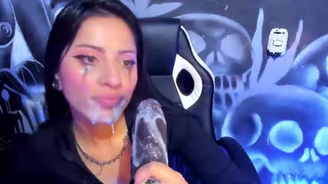 cherry jenklins87 online show from July 1, 5:12 pm