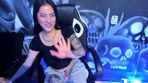 cherry jenklins87 online show from July 18, 4:16 am
