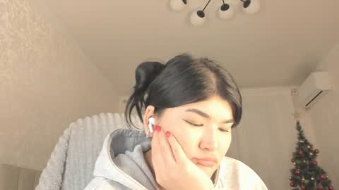 misaki  online show from January 10, 2:55 pm