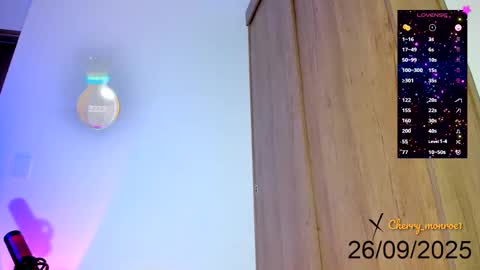 Snapshot of cherry_monroe chatting on September 26, 3:38 pm cherry Monroe online show from September 26, 3:38 pm