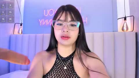 C H E R R Y  online show from February 7, 10:30 am