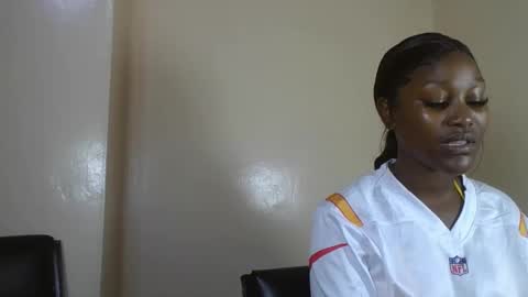 Snapshot of cherry_muffinn chatting on October 30, 3:19 am Goddess online show from October 30, 3:19 am