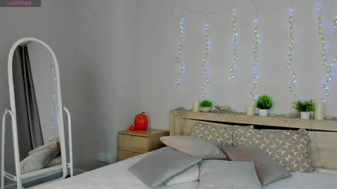 Snapshot of cherry_pr1ce chatting on April 19, 11:29 pm cherry_pr1ce online show from April 19, 11:29 pm