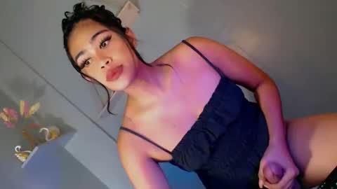 Snapshot of cherry_temptation28 chatting on March 26, 1:17 pm marshmallow online show from March 26, 1:17 pm