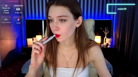 Snapshot of cherry_wipe chatting on October 7, 12:57 pm Cherry Wipe online show from October 7, 12:57 pm