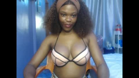 Snapshot of cherry_xchaos chatting on May 14, 6:31 am Sophie online show from May 14, 6:31 am