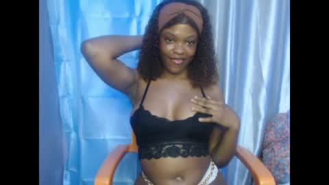 Snapshot of cherry_xchaos chatting on May 22, 8:21 am Sophie online show from May 22, 8:21 am