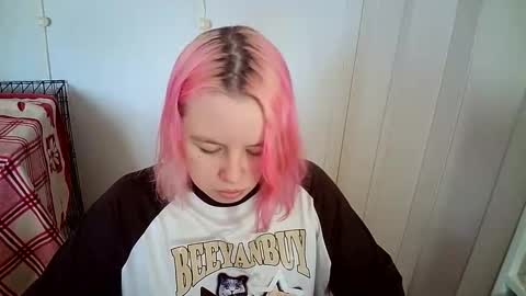 Snapshot of cherrybaby_0 chatting on April 16, 10:16 am cherrybaby_0 online show from April 16, 10:16 am