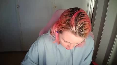 Snapshot of cherrybaby_0 chatting on May 11, 10:21 am cherrybaby_0 online show from May 11, 10:21 am