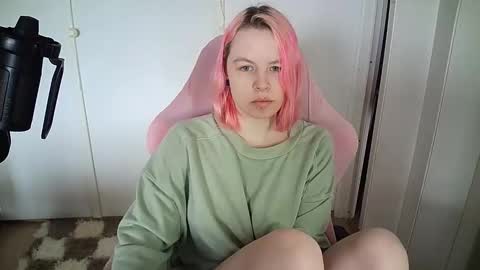 Snapshot of cherrybaby_0 chatting on May 14, 7:37 am cherrybaby_0 online show from May 14, 7:37 am