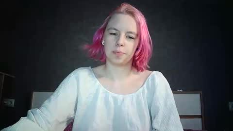 Snapshot of cherrybaby_0 chatting on June 7, 2:21 pm cherrybaby_0 online show from June 7, 2:21 pm