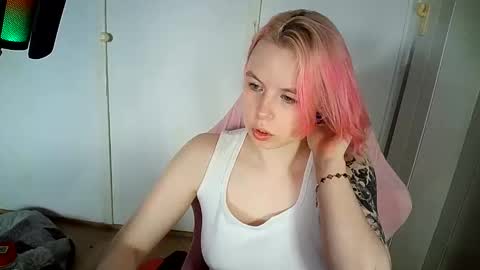 Snapshot of cherrybaby_0 chatting on June 11, 8:56 am cherrybaby_0 online show from June 11, 8:56 am