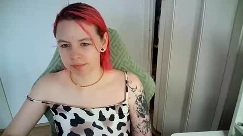 Snapshot of cherrybaby_0 chatting on July 25, 7:39 am cherrybaby_0 online show from July 25, 7:39 am