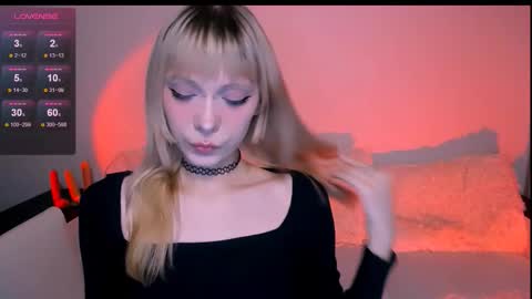 Snapshot of cherrybite_ chatting on March 10, 5:34 am cherrybite_ online show from March 10, 5:34 am