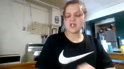 cherrybomb454 online show from December 4, 4:59 pm