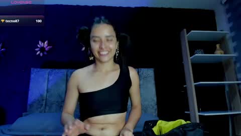 Snapshot of cherrybombs_ chatting on April 24, 4:26 am Cherry online show from April 24, 4:26 am