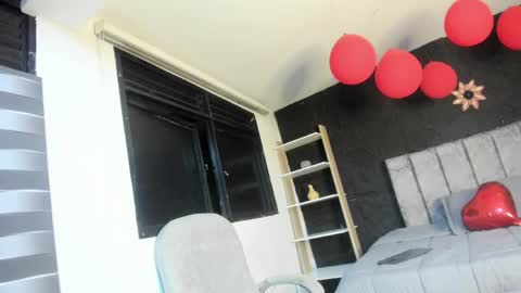 Snapshot of cherrybombs_ chatting on April 28, 4:06 am Cherry online show from April 28, 4:06 am