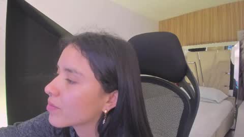 Snapshot of cherrybombs_ chatting on June 3, 2:33 pm Cherry online show from June 3, 2:33 pm
