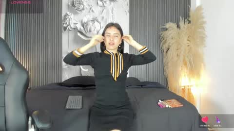 Snapshot of cherrybombs_ chatting on June 4, 12:22 pm Cherry online show from June 4, 12:22 pm