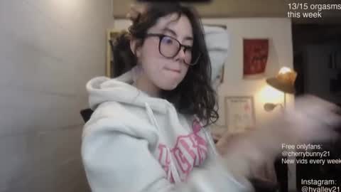 Sarah Prez online show from July 13, 4:48 am