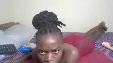 Snapshot of cherrye_bonny2 chatting on June 4, 11:16 am Cherry online show from June 4, 11:16 am