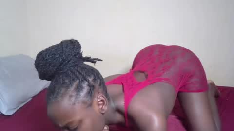 Snapshot of cherrye_bonny2 chatting on June 16, 4:59 am Cherry online show from June 16, 4:59 am