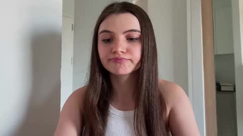 Lina online show from December 4, 8:23 am