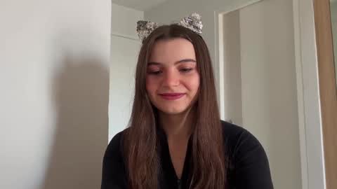 Lina online show from December 18, 5:04 am