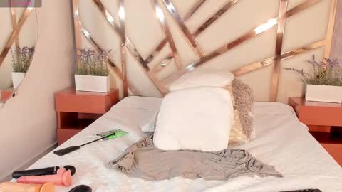 Cherry online show from February 18, 8:14 pm