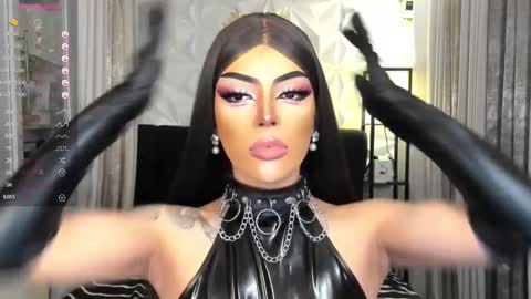 Snapshot of cherryharper chatting on December 5, 4:09 am THE ALPHA GODDESSOFSEXUALDESIRE online show from December 5, 4:09 am