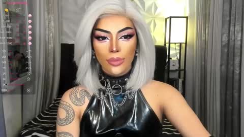 Snapshot of cherryharper chatting on December 5, 7:16 am THE ALPHA GODDESSOFSEXUALDESIRE online show from December 5, 7:16 am