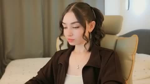 Snapshot of cherrylatte_ chatting on June 20, 7:16 pm Kate3 online show from June 20, 7:16 pm