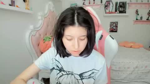 cherrycute666 online show from June 24, 12:31 am