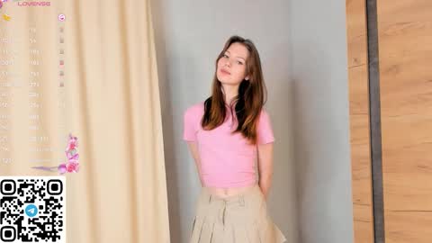 Loise online show from December 4, 5:21 pm