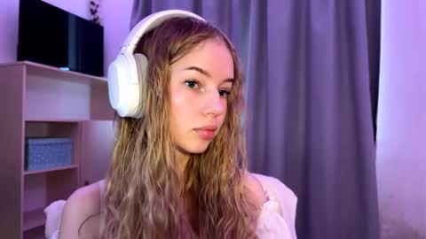 Snapshot of cherryrush951544 chatting on October 21, 10:16 am Evie online show from October 21, 10:16 am