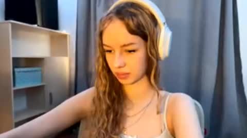 Snapshot of cherryrush951544 chatting on November 3, 11:11 am Evie online show from November 3, 11:11 am