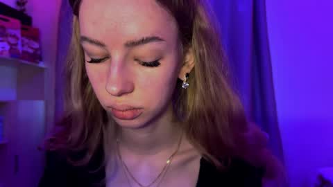 Snapshot of cherryrush951544 chatting on December 5, 11:08 am Evie online show from December 5, 11:08 am