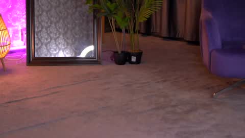Selena online show from December 21, 10:08 pm