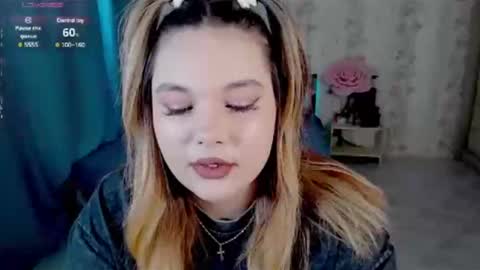 Snapshot of cherylblosso chatting on February 6, 11:21 am Cherylblosso online show from February 6, 11:21 am