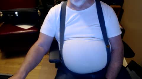 Snapshot of chgodad chatting on February 18, 12:23 pm chgodad online show from February 18, 12:23 pm