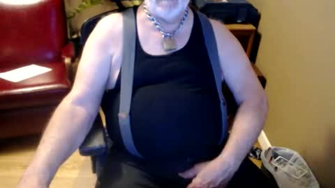 Snapshot of chgodad chatting on March 25, 11:38 am chgodad online show from March 25, 11:38 am