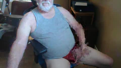 Snapshot of chgodad chatting on May 29, 8:18 pm chgodad online show from May 29, 8:18 pm