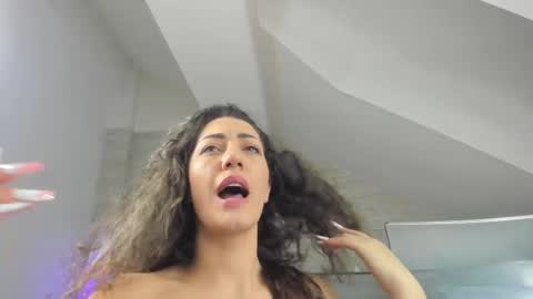 Snapshot of chiara_conti chatting on February 23, 9:44 am Chiara online show from February 23, 9:44 am