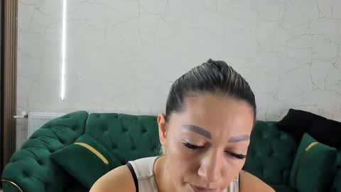 Chiara online show from September 22, 5:09 am